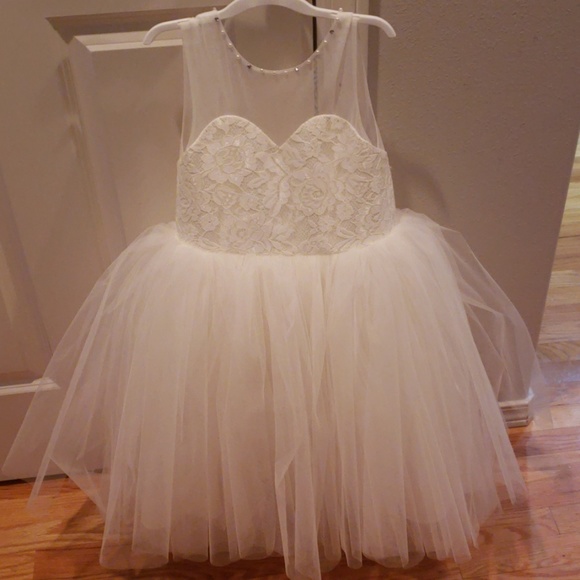 Other - Girls size 6 ivory tulle flower girls dress